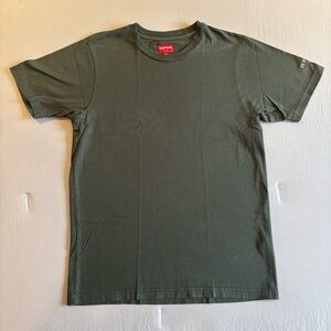Supreme Men's Olive Short Sleeve Tee